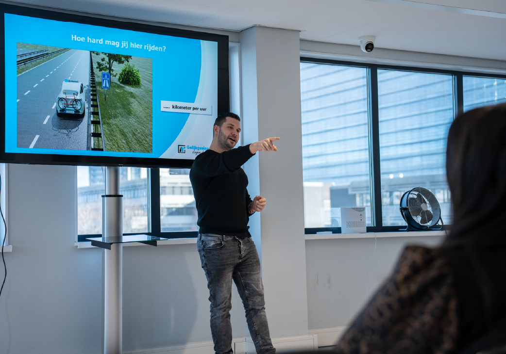 Haarlem Scooter Theorie Cursus Klassikaal Les 1 Dag